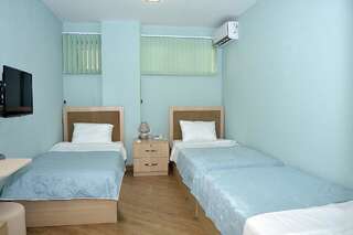 Мини-отель Flamingo Hotel Baku Баку Трехместный номер-1